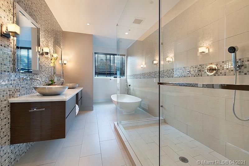 Недавно арендовано: $45,000 (4 спален, 3 ванн, 3805 Квадратных фут)