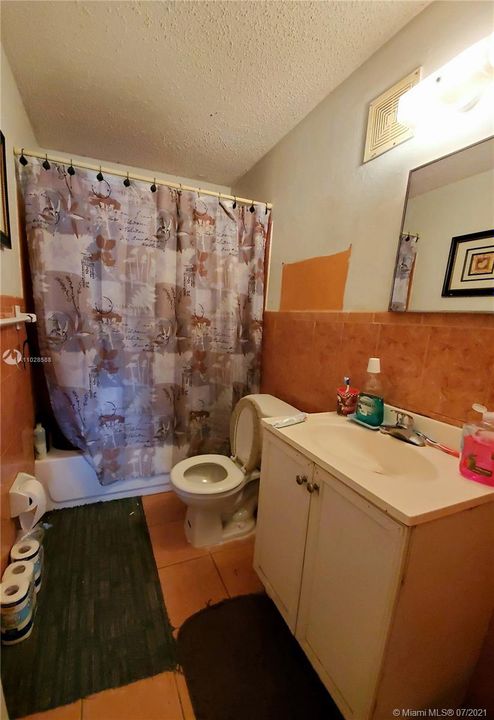 最近售出: $1,599,000 (0 贝兹, 0 浴室, 6720 平方英尺)