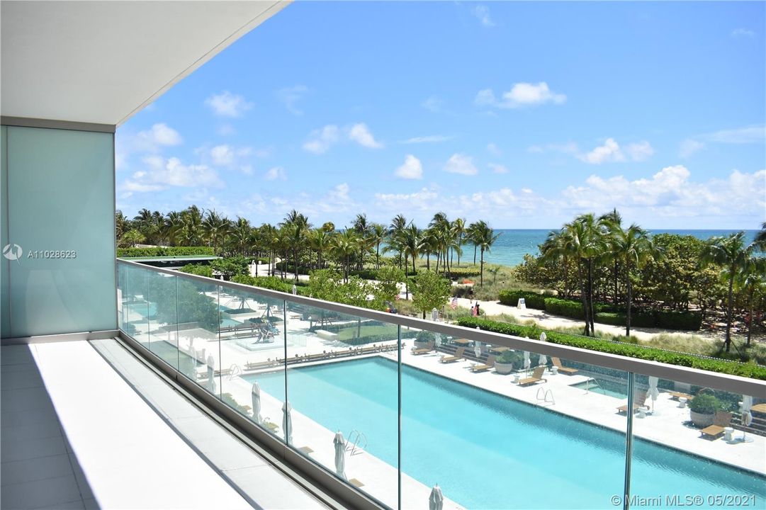 Recently Sold: $3,999,000 (2 beds, 2 baths, 2148 Square Feet)