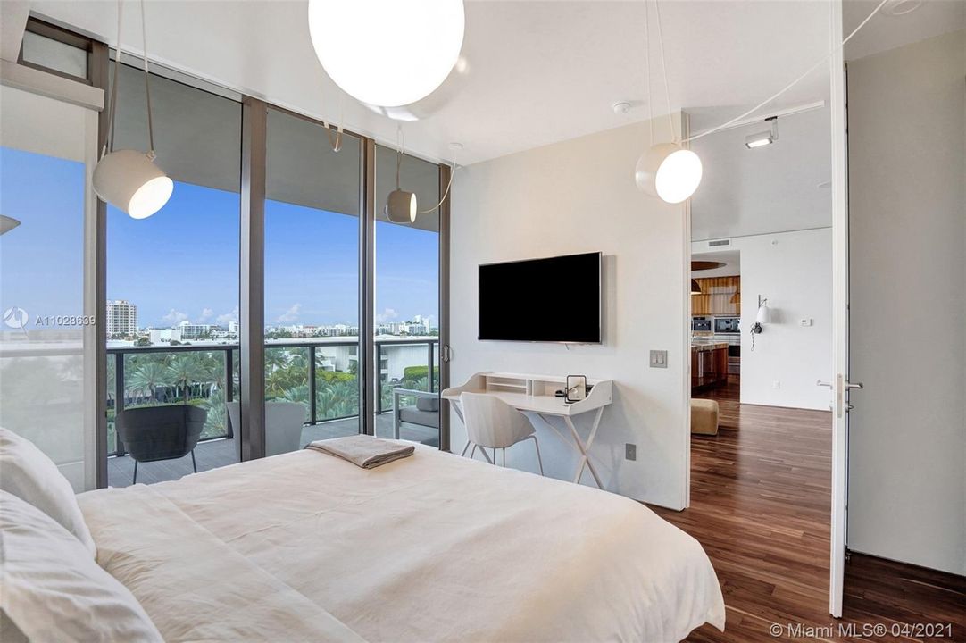 THIRD BEDROOM WITH CITY VIEWS.