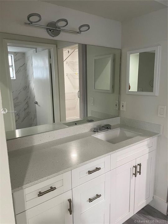 Recently Sold: $398,500 (4 beds, 3 baths, 1683 Square Feet)