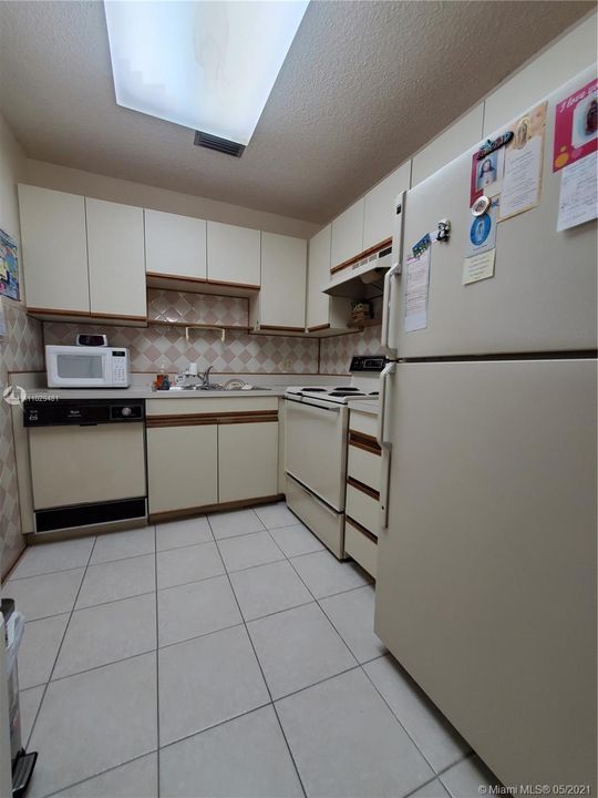 Recently Sold: $84,990 (1 beds, 1 baths, 800 Square Feet)