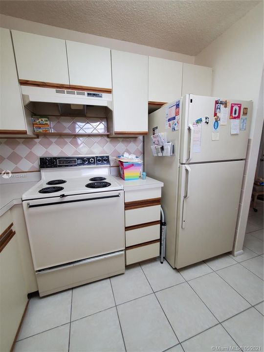 Recently Sold: $84,990 (1 beds, 1 baths, 800 Square Feet)