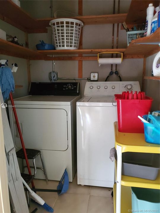 Vendido Recientemente: $84,990 (1 camas, 1 baños, 800 Pies cuadrados)