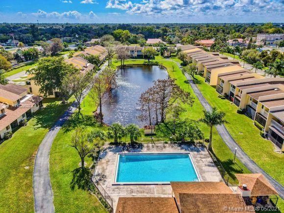 Vendido Recientemente: $230,000 (2 camas, 2 baños, 1268 Pies cuadrados)