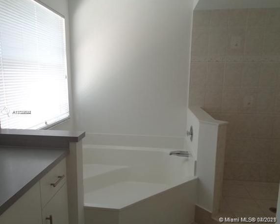 Недавно арендовано: $2,850 (4 спален, 2 ванн, 2593 Квадратных фут)