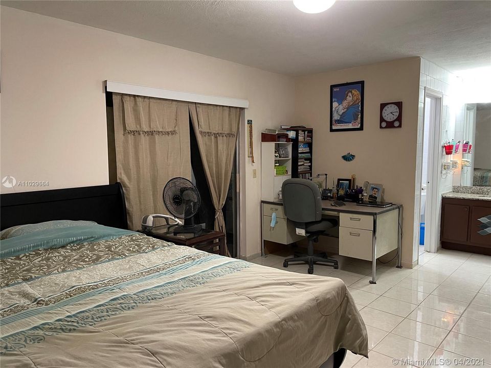 Vendido Recientemente: $99,800 (1 camas, 1 baños, 792 Pies cuadrados)