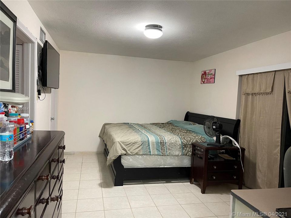 Vendido Recientemente: $99,800 (1 camas, 1 baños, 792 Pies cuadrados)