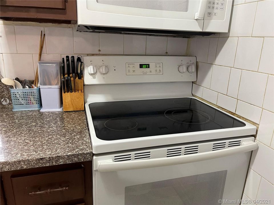 Vendido Recientemente: $99,800 (1 camas, 1 baños, 792 Pies cuadrados)