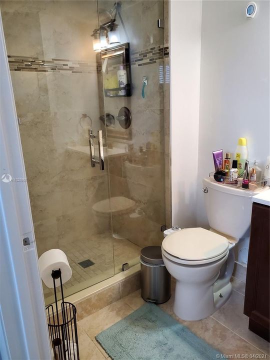 Recently Rented: $1,350 (2 beds, 2 baths, 1000 Square Feet)