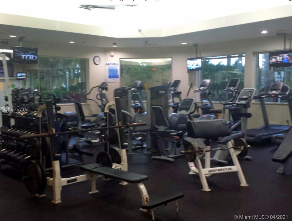 最近租的: $2,250 (2 贝兹, 2 浴室, 1123 平方英尺)