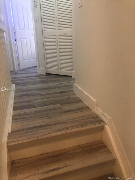 最近租的: $2,250 (2 贝兹, 2 浴室, 1123 平方英尺)