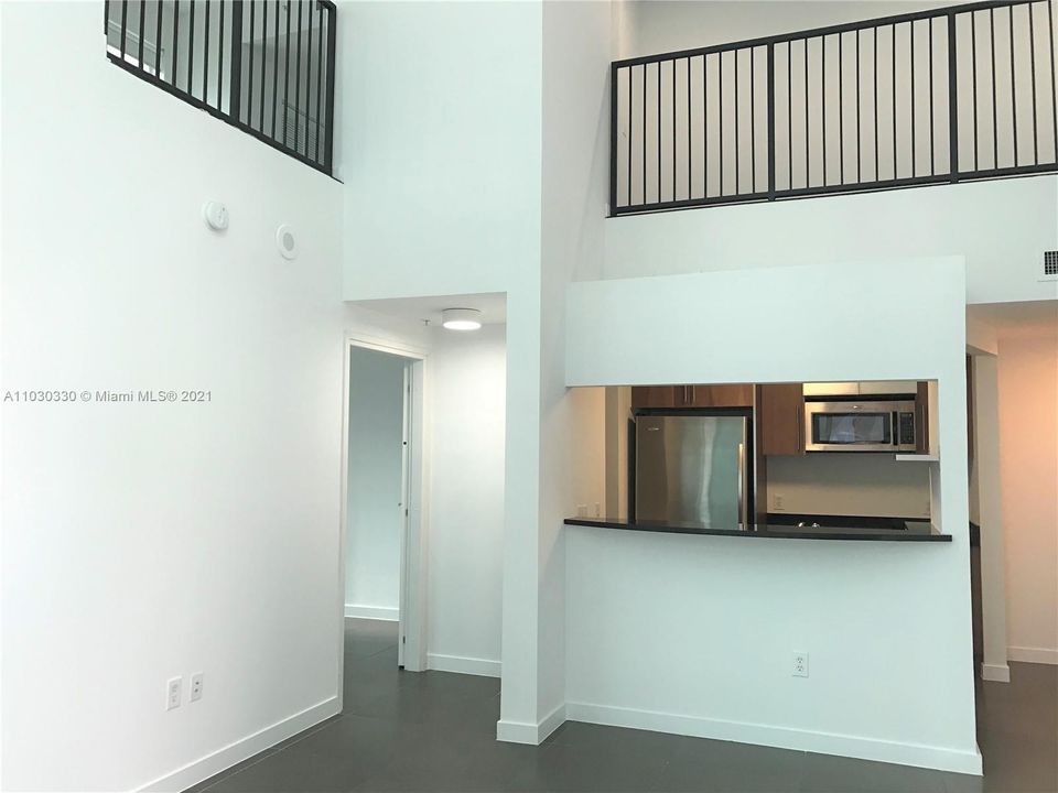 Recently Sold: $580,000 (2 beds, 2 baths, 1213 Square Feet)