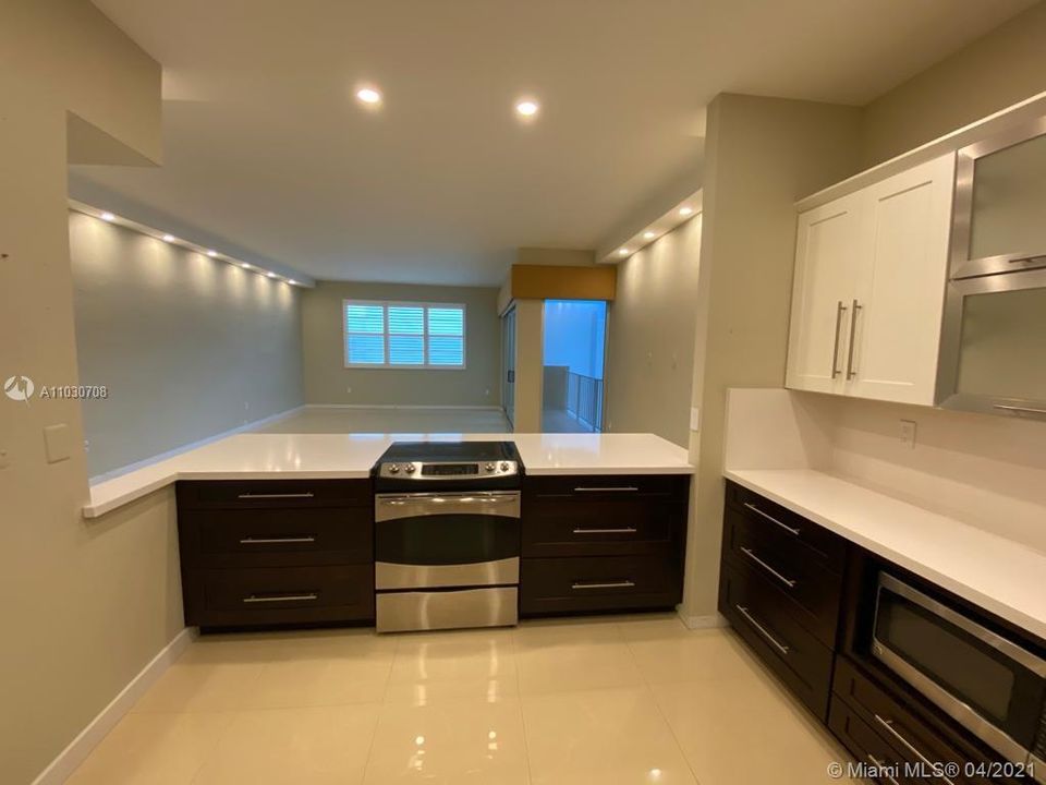 Recently Sold: $440,000 (2 beds, 2 baths, 1510 Square Feet)