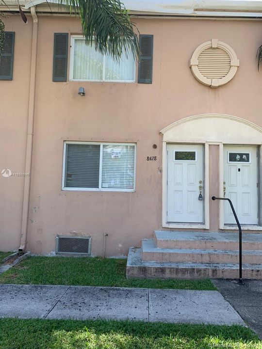 Recently Sold: $129,900 (2 beds, 1 baths, 930 Square Feet)