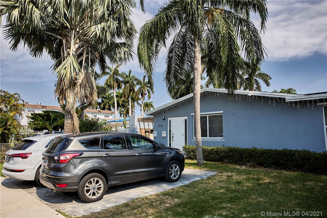 Недавно продано: $550,000 (0 спален, 0 ванн, 2337 Квадратных фут)