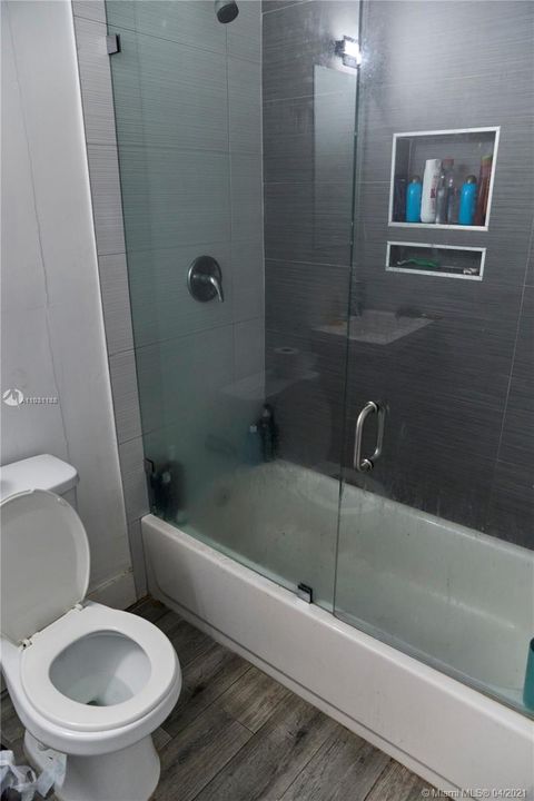 Недавно продано: $550,000 (0 спален, 0 ванн, 2337 Квадратных фут)