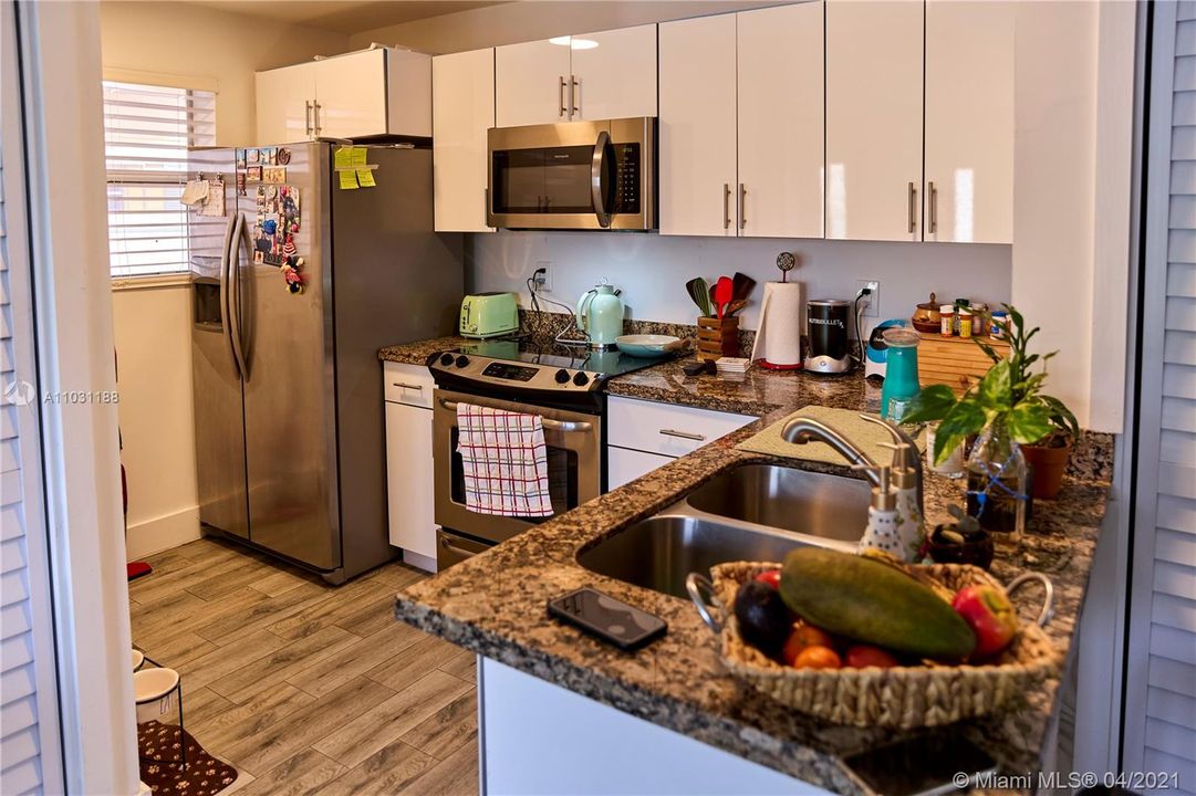 Недавно продано: $550,000 (0 спален, 0 ванн, 2337 Квадратных фут)