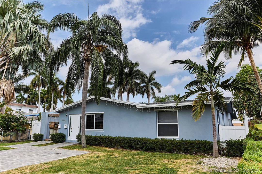 Недавно продано: $550,000 (0 спален, 0 ванн, 2337 Квадратных фут)