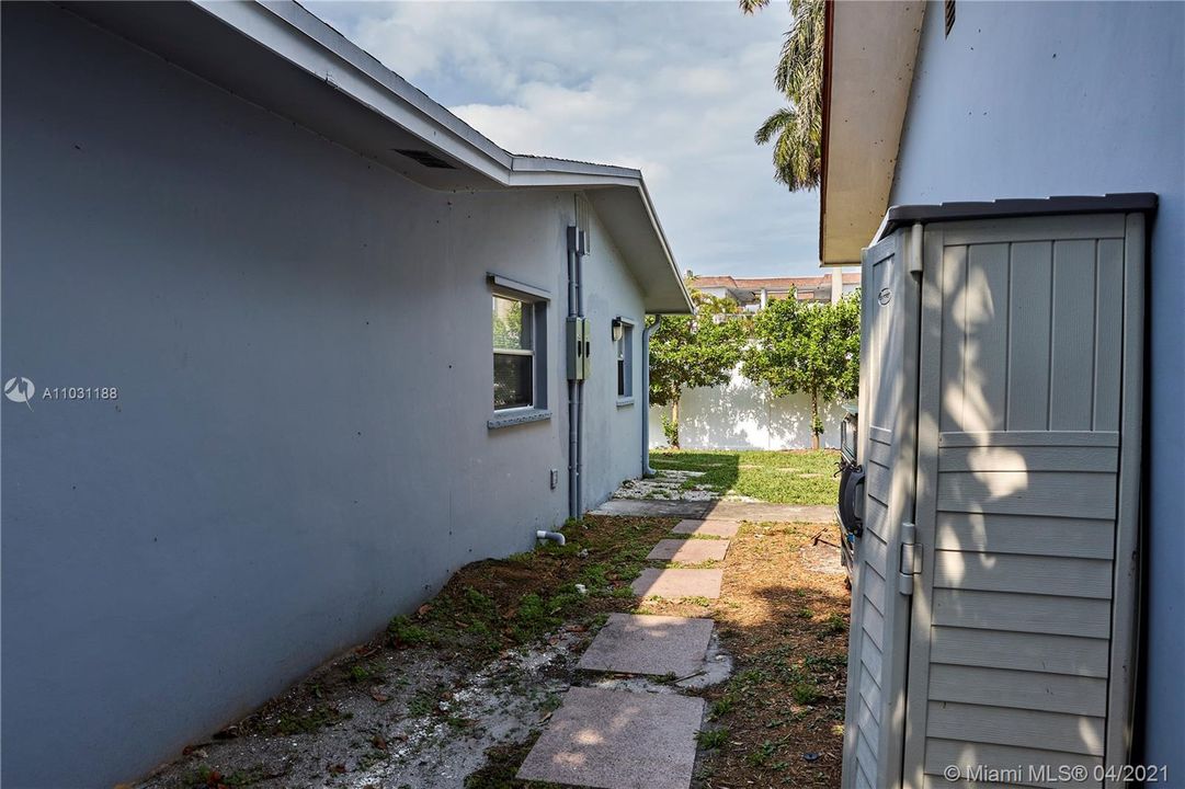 Недавно продано: $550,000 (0 спален, 0 ванн, 2337 Квадратных фут)