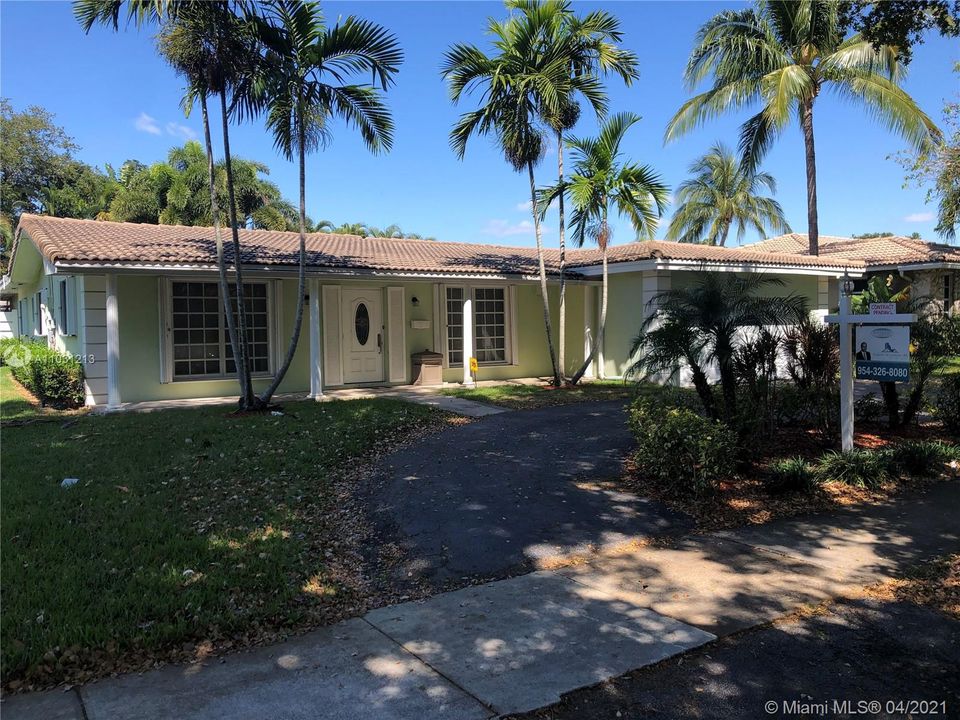 Recently Sold: $650,000 (3 beds, 2 baths, 2189 Square Feet)