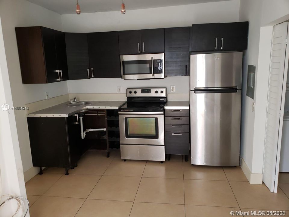 Recently Rented: $1,425 (2 beds, 1 baths, 0 Square Feet)