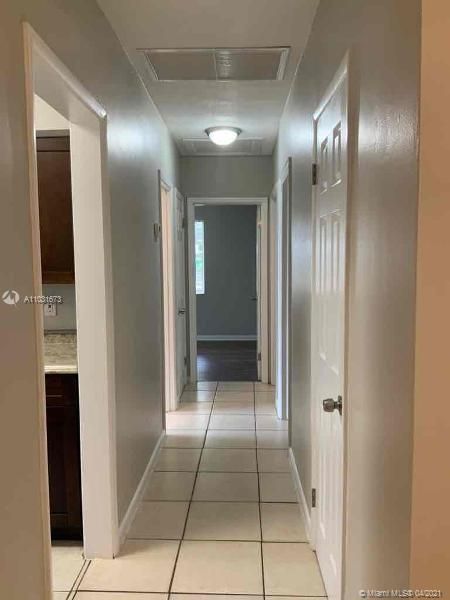 最近租的: $1,875 (3 贝兹, 2 浴室, 1406 平方英尺)