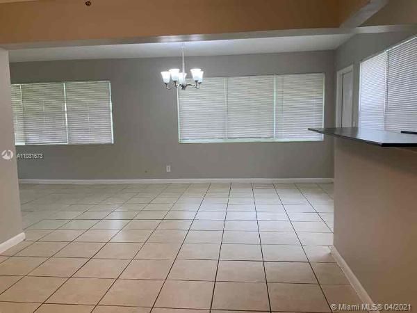 最近租的: $1,875 (3 贝兹, 2 浴室, 1406 平方英尺)