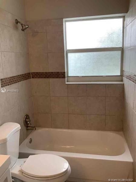 最近租的: $1,875 (3 贝兹, 2 浴室, 1406 平方英尺)