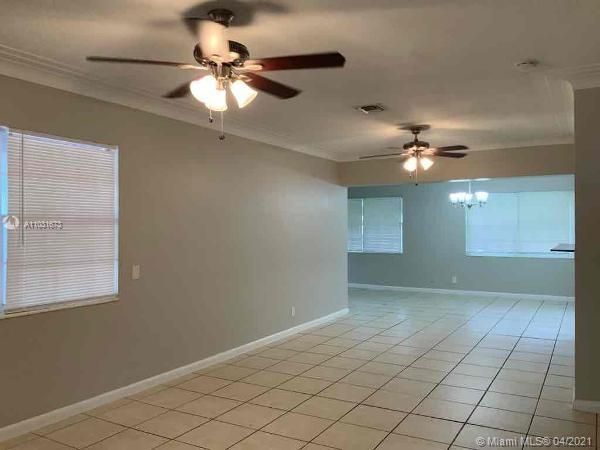 最近租的: $1,875 (3 贝兹, 2 浴室, 1406 平方英尺)