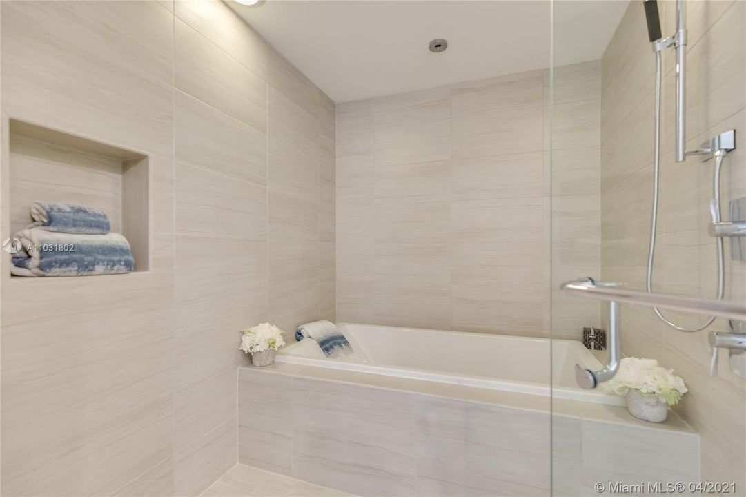 Недавно арендовано: $7,500 (3 спален, 3 ванн, 2824 Квадратных фут)
