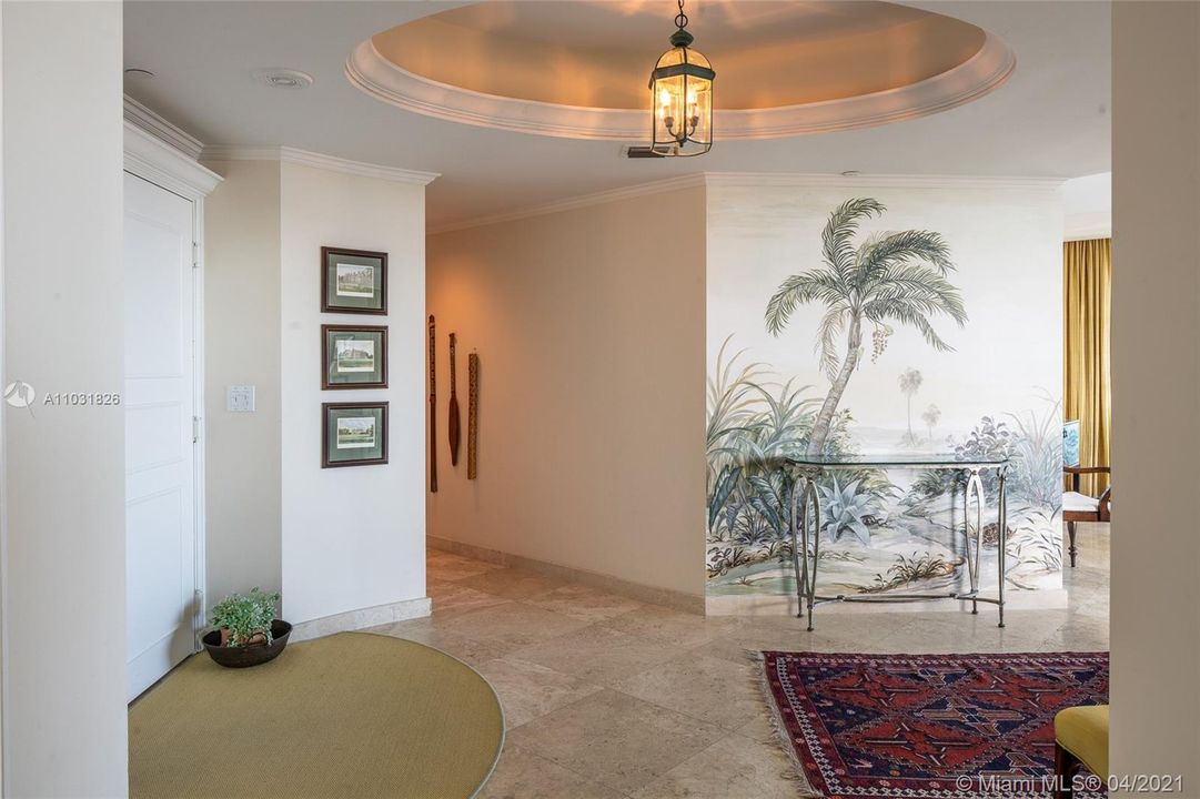 Recently Sold: $2,399,000 (3 beds, 2 baths, 2340 Square Feet)