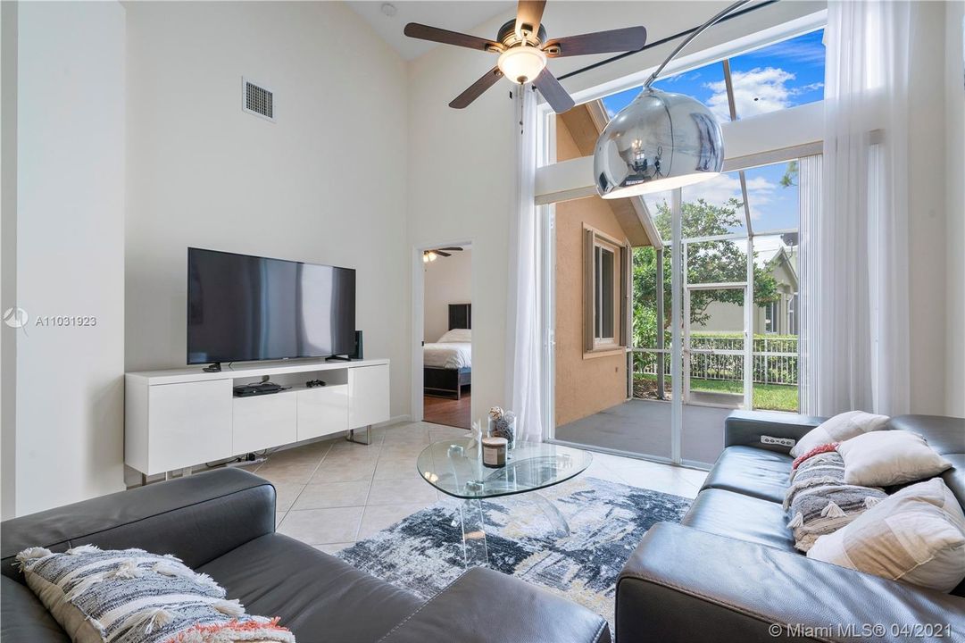 Recently Sold: $420,000 (3 beds, 2 baths, 1606 Square Feet)