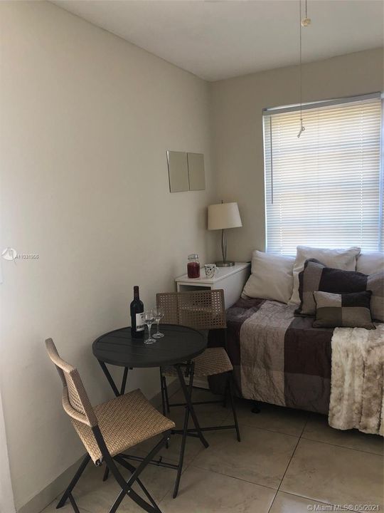 Recently Rented: $800 (1 beds, 1 baths, 0 Square Feet)