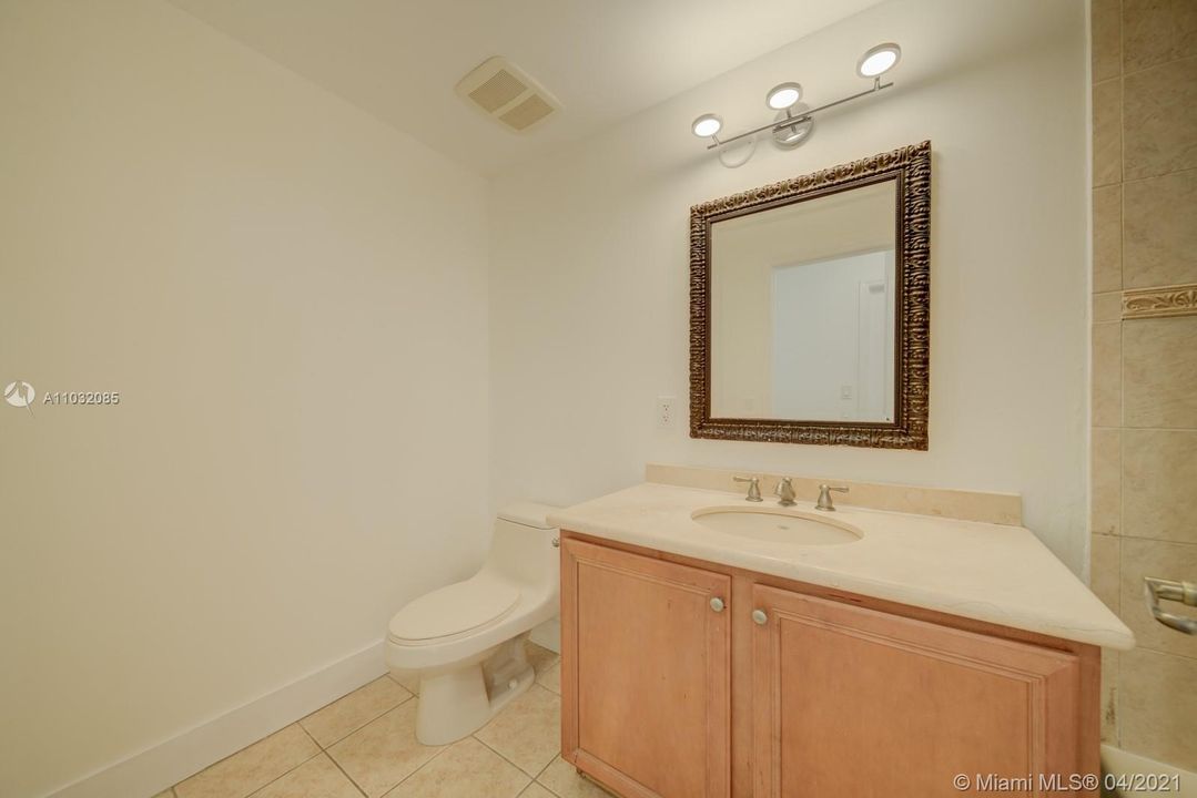 Recently Sold: $189,000 (1 beds, 1 baths, 795 Square Feet)