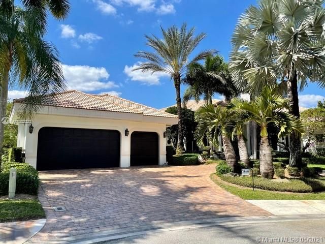 Recently Sold: $2,580,000 (6 beds, 6 baths, 6685 Square Feet)