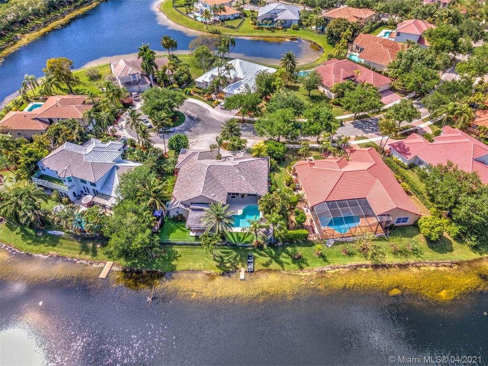 Recently Sold: $1,200,000 (5 beds, 4 baths, 3597 Square Feet)