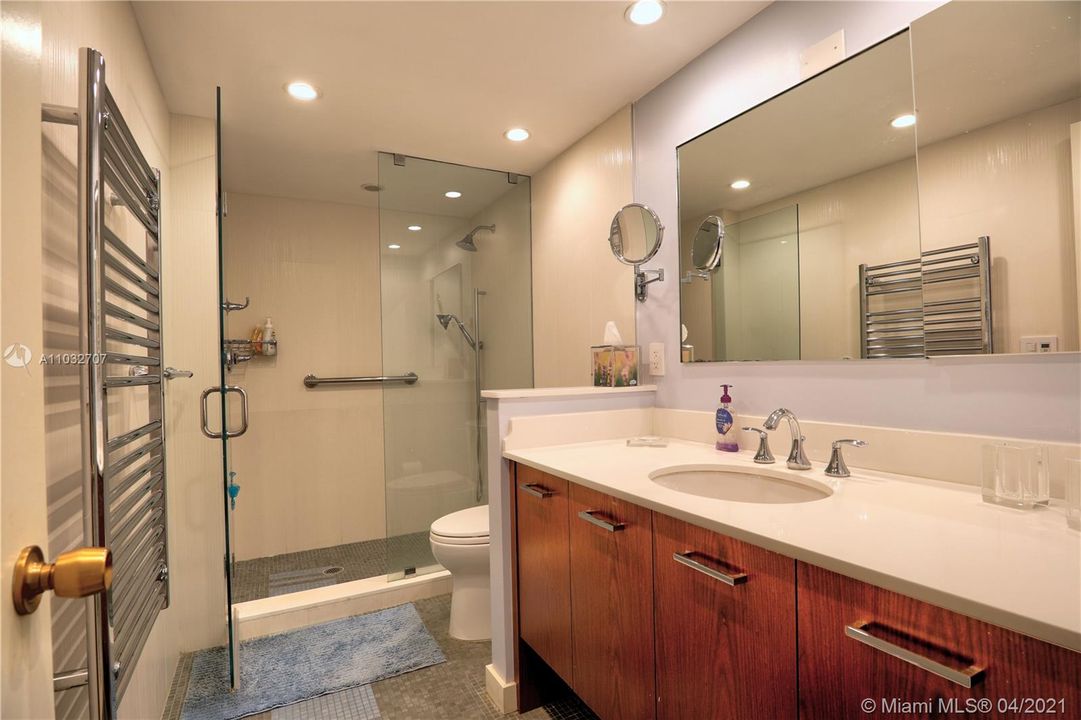 Недавно арендовано: $4,650 (2 спален, 2 ванн, 1688 Квадратных фут)