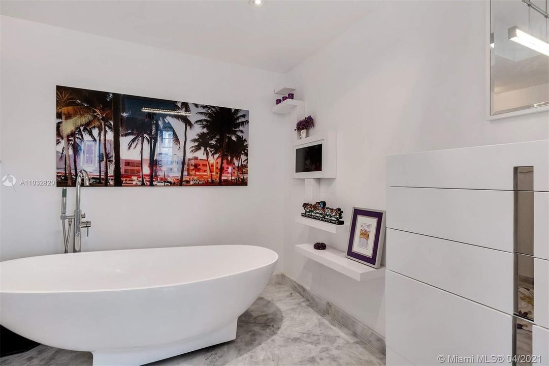 Недавно продано: $899,000 (2 спален, 2 ванн, 1403 Квадратных фут)