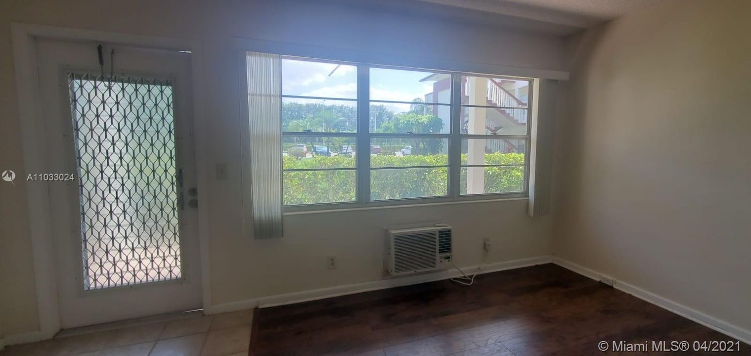 Recently Sold: $65,000 (1 beds, 1 baths, 601 Square Feet)