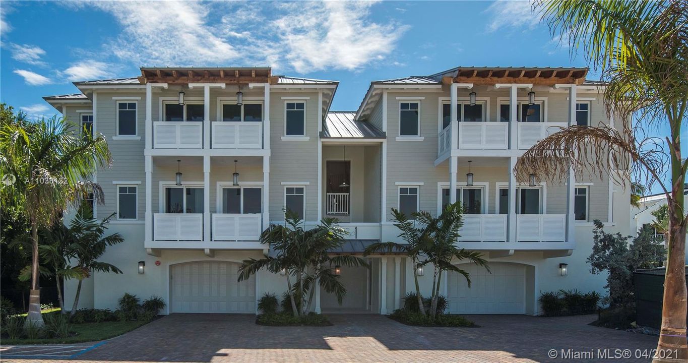 Recently Sold: $3,995,000 (4 beds, 4 baths, 0 Square Feet)