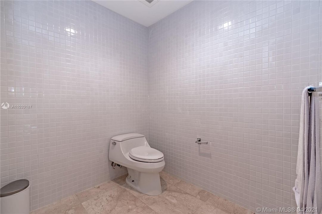 最近售出: $1,425,000 (3 贝兹, 3 浴室, 3274 平方英尺)