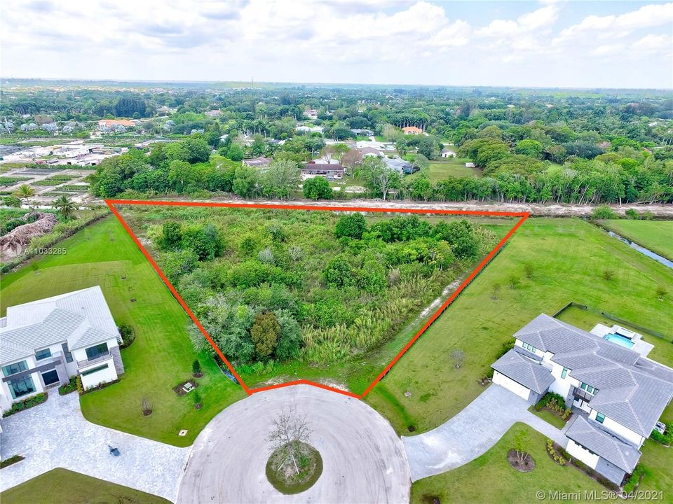 Recently Sold: $750,000 (2.12 acres)