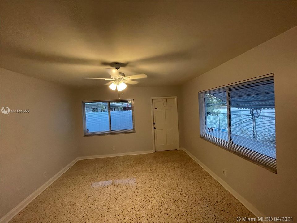 Recientemente alquilado: $1,650 (2 camas, 1 baños, 0 Pies cuadrados)