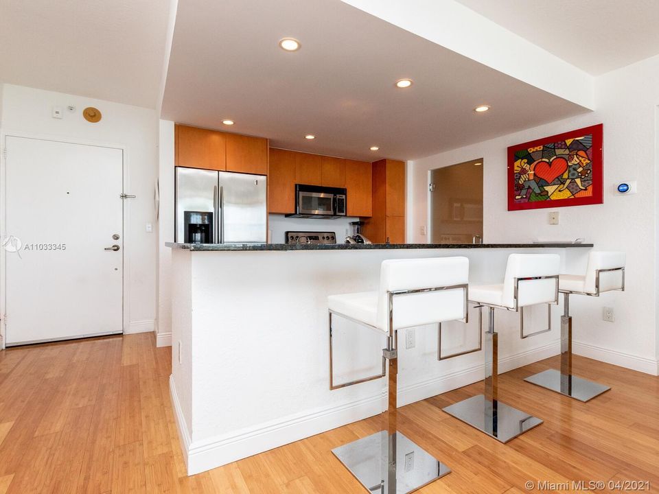 Recently Sold: $525,000 (2 beds, 2 baths, 1230 Square Feet)