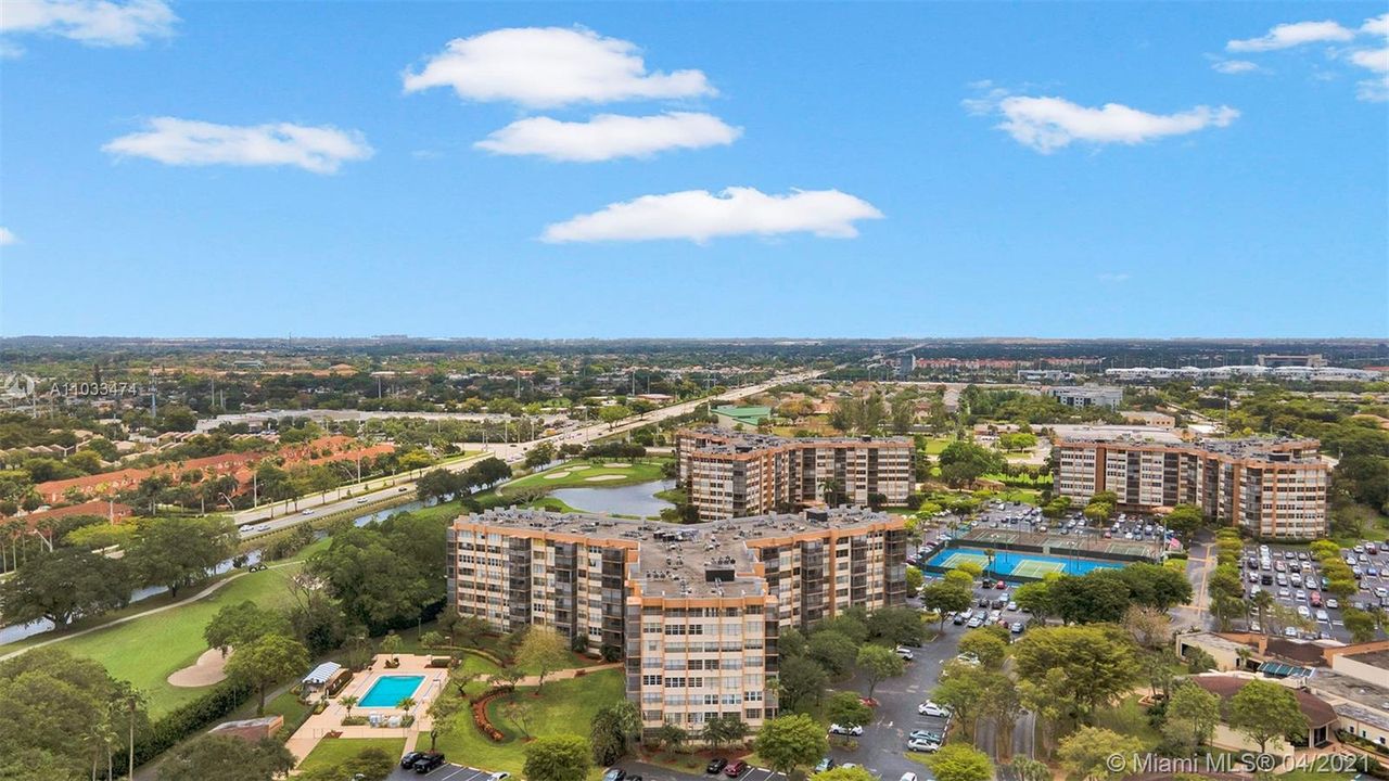 Vendido Recientemente: $112,000 (2 camas, 2 baños, 1120 Pies cuadrados)