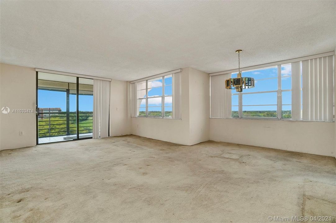 Vendido Recientemente: $112,000 (2 camas, 2 baños, 1120 Pies cuadrados)