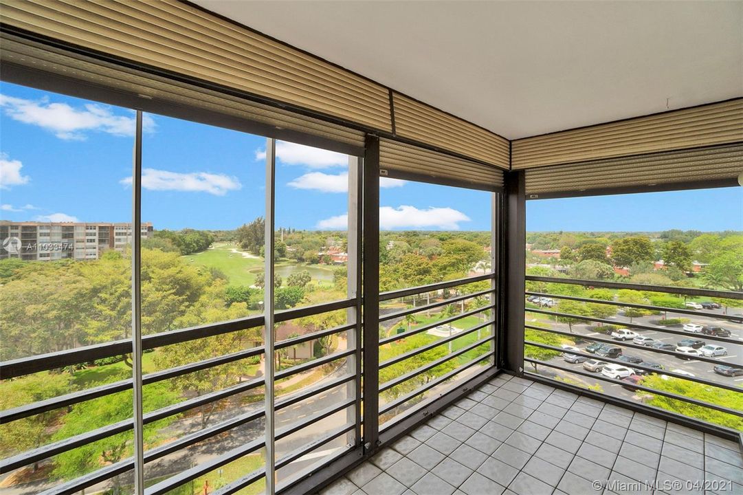 Vendido Recientemente: $112,000 (2 camas, 2 baños, 1120 Pies cuadrados)