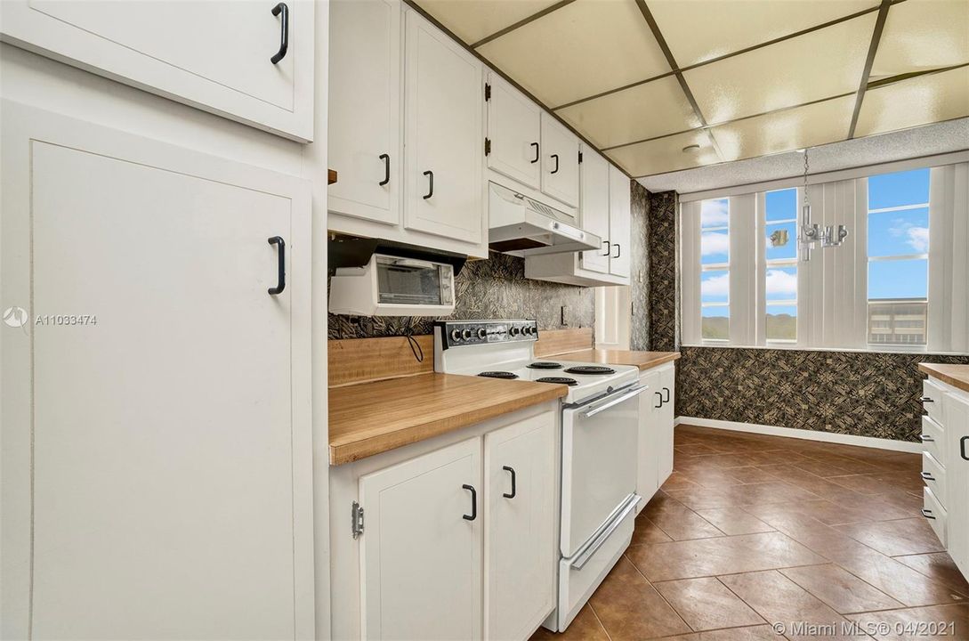 Vendido Recientemente: $112,000 (2 camas, 2 baños, 1120 Pies cuadrados)