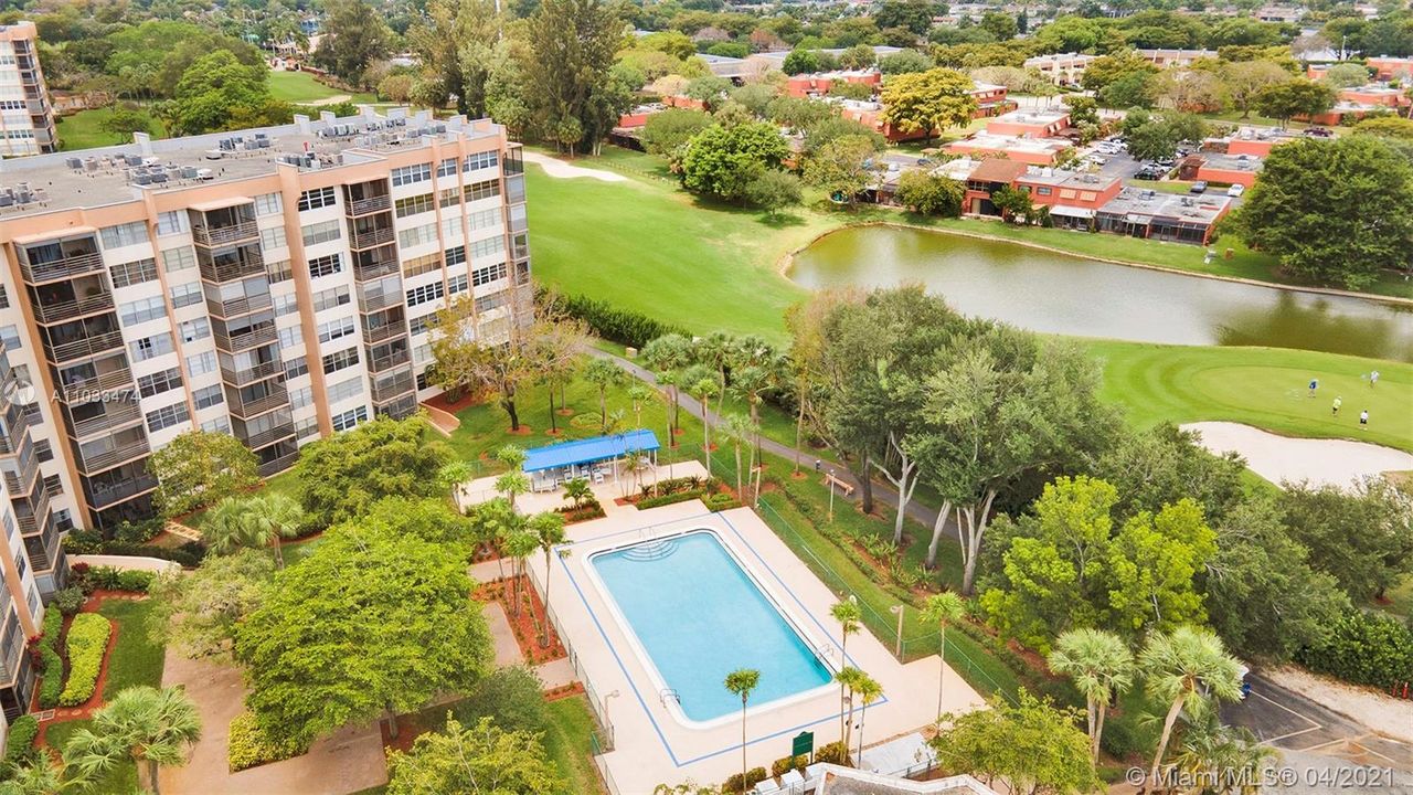 Vendido Recientemente: $112,000 (2 camas, 2 baños, 1120 Pies cuadrados)